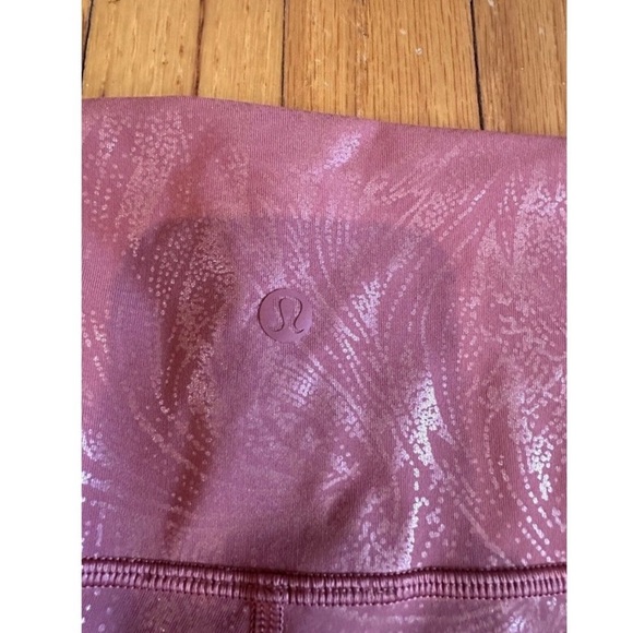 Lululemon Wunder Under Tight Shine Acclimatize
Soft Cranberry Pink Foil - Picture 6 of 7